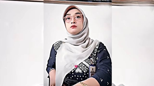 Video Viral Guru Salsa Semakin Merah Merona New Trending Top 2025 Wiwik